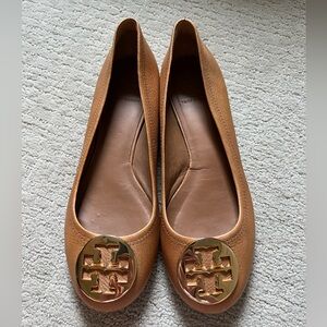 Tory Burch Women’s Ballet Flat, Brown with Gold Hardware, Size 10